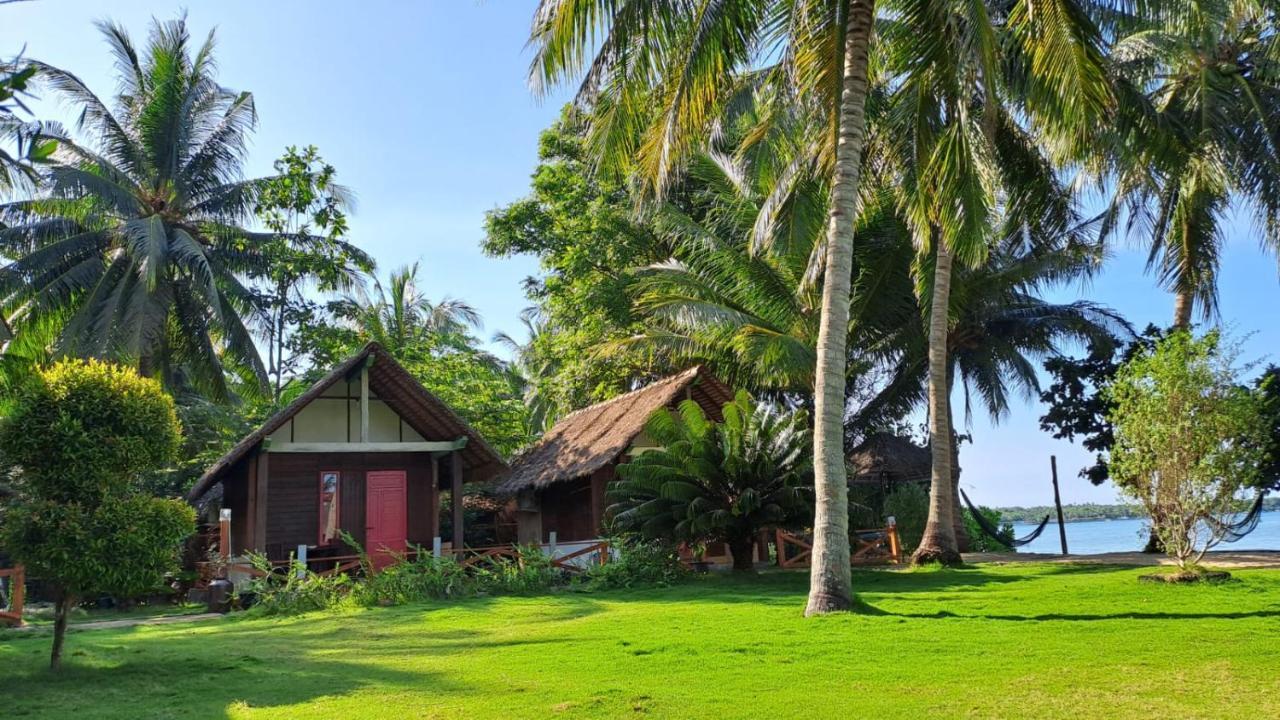Bungalow Ilhas Karimunjava Exterior foto